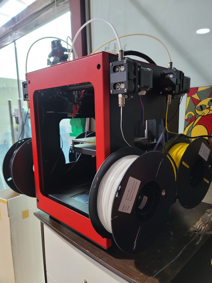 5색 3D프린터, TT mike + 5kilo (출력범위160x160x150)